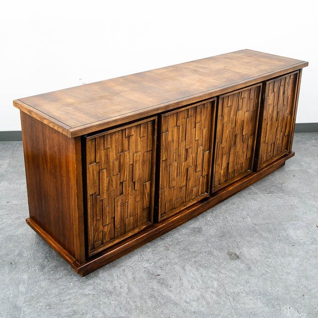 Mid-Century Modern Mid Century Modern Credenza Dresser Cabinet Oak Brutalist 8 Drawer Wood MCM For Sale - Image 3 of 10