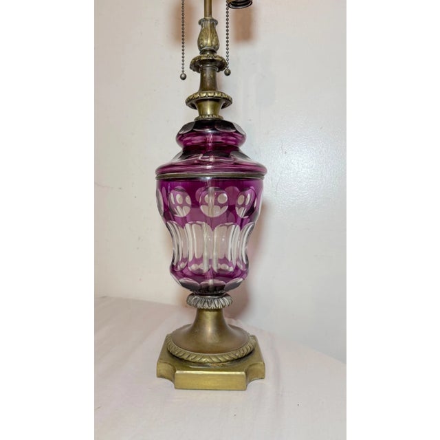 1910s Antique Cut to Clear Bohemian Czech Purple Clear Glass Crystal Bronze Table Lamp For Sale - Image 5 of 14