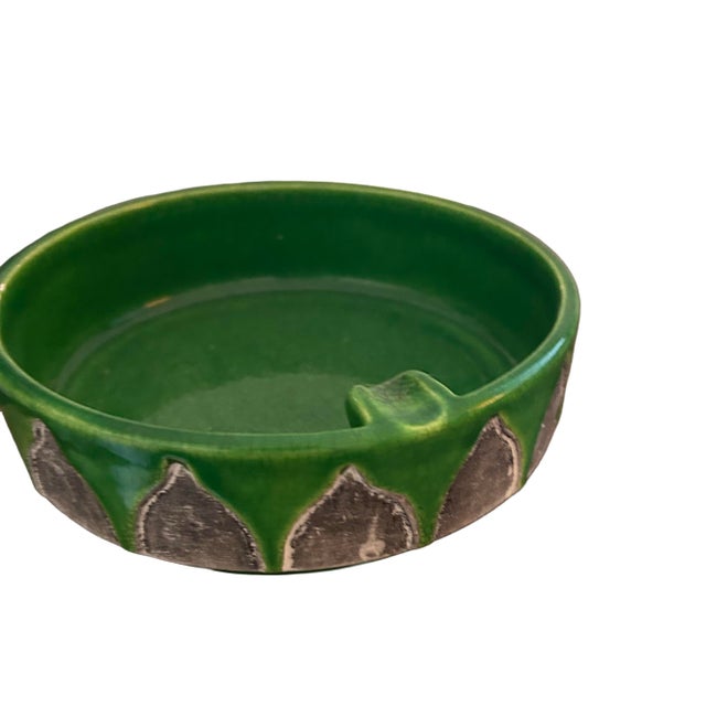 Beautiful Vibrant Green Ashtray by Aldo Londi for Bitossi. On the base of the ashtray is written 6/20 ITALY Dimensions:...