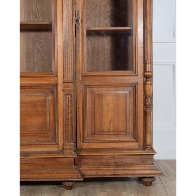 French Solid Walnut Bookcase with Carved Columns, Late 19th Century For Sale - Image 11 of 16