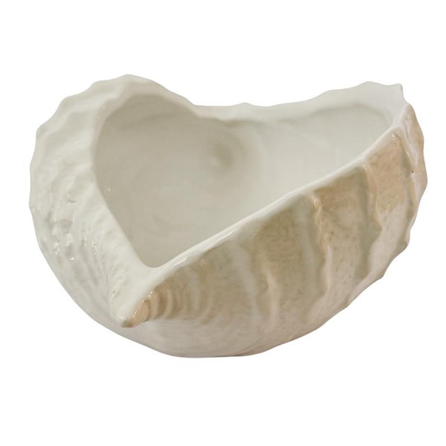 2000 - 2009 Italian Bassano White Ceramic Conch Shell Bowl – Decorative Planter or Serving Dish For Sale - Image 5 of 7
