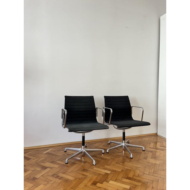 EA 108 Aluminium Group Office Chairs by Charles & Ray Eames for Icf, 1980s, Set of 2 For Sale - Image 11 of 18