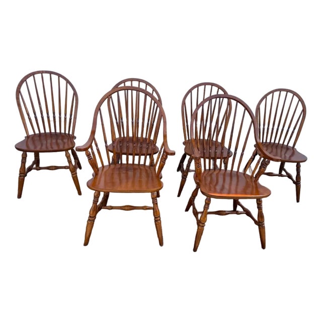 Vintage Ethan Allen Early American Classical Style Maple Dining Chairs For Sale