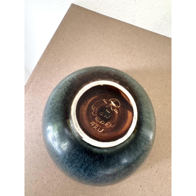 Large Swedish Aru Harfur Glazed Stoneware Bowl by Gunnar Nylund for Rörstrand, 1960s For Sale - Image 6 of 7