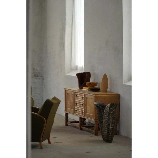 1950s Mid-Century Modern Danish Brutalist Sideboard in Oak, 1950s For Sale - Image 5 of 18