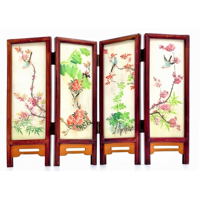 Offering a SMALL Chinese hand painted table top folding screen sculpture, circa Mid 20th Century. (Please see dimensions...