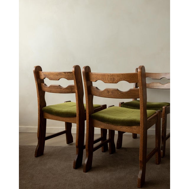 Brutalist Oak Razorback Dining Chairs with Green Velvet, 1970s, Set of 4 For Sale - Image 9 of 18