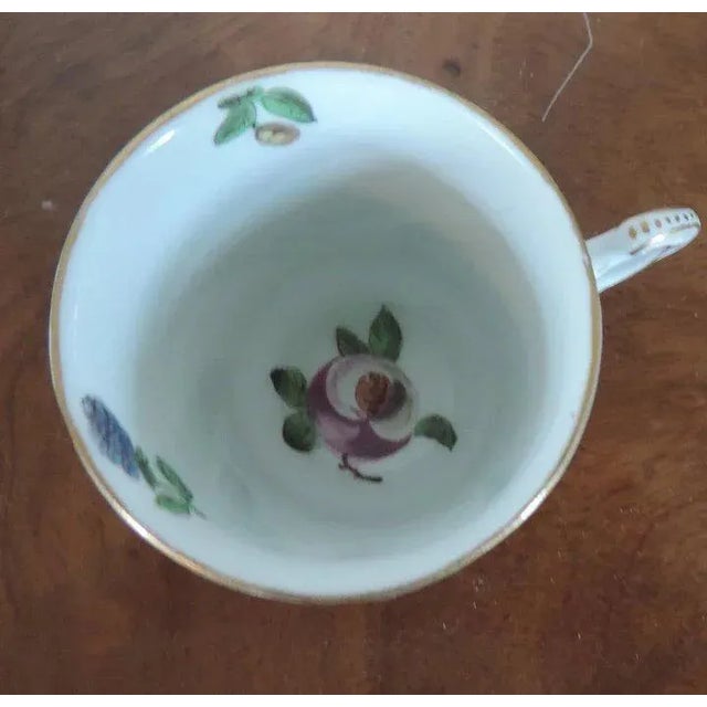 18th Century Chelsea Porcelain Gold Anchor Botanical Coffee Can For Sale - Image 10 of 11