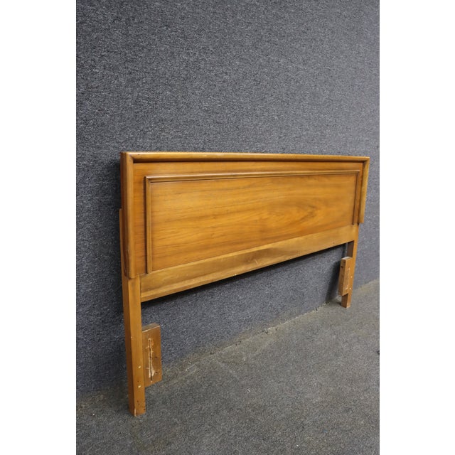 1960s Mid-Century Modern Walnut Queen Headboard Attributed to Broyhill For Sale - Image 5 of 8