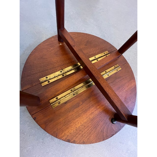 1950s Singer & Sons Walnut Dropleaf Side Table For Sale In New York - Image 6 of 13