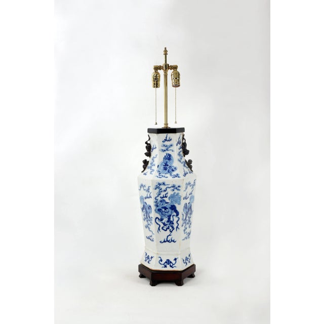 19th Century Chinese Qing Dynesty Double Bulb Pull Switch Hexagonal Blue & White Porcelain Lamp With Animal Figure Handles For Sale - Image 13 of 13