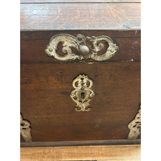 18th Century German Dome Top Oak Dowry Chest For Sale - Image 4 of 17