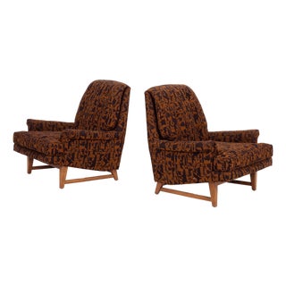 Pair of Mid-Century Lounge Chairs by Heritage For Sale