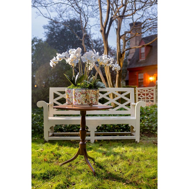 Williamsburg for Port 68 Tobacco Leaf Quatrefoil Planter For Sale In Chicago - Image 6 of 7