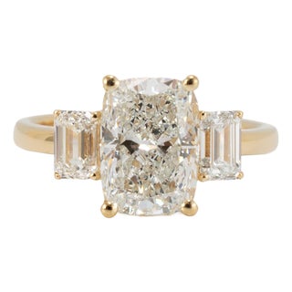 18k Yellow Gold 3.59ctw Cushion Cut Lab Grown Diamond Tree-Stone Engagement Ring, Size 7.75 For Sale