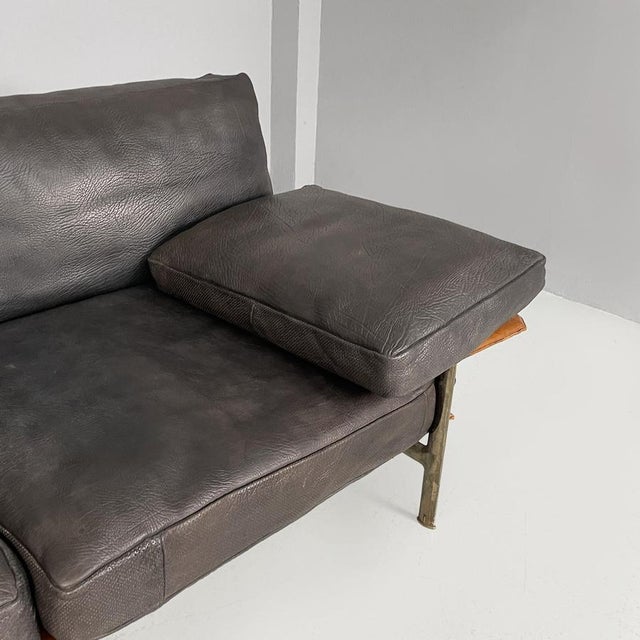 Italian Modern Black Leather Diesis Sofa attributed to Antonio Citterio and Paolo Nava for B&B Italia, 1980s For Sale - Image 6 of 18