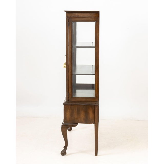 Queen Anne Style Mahogany Display Cabinet For Sale - Image 4 of 7