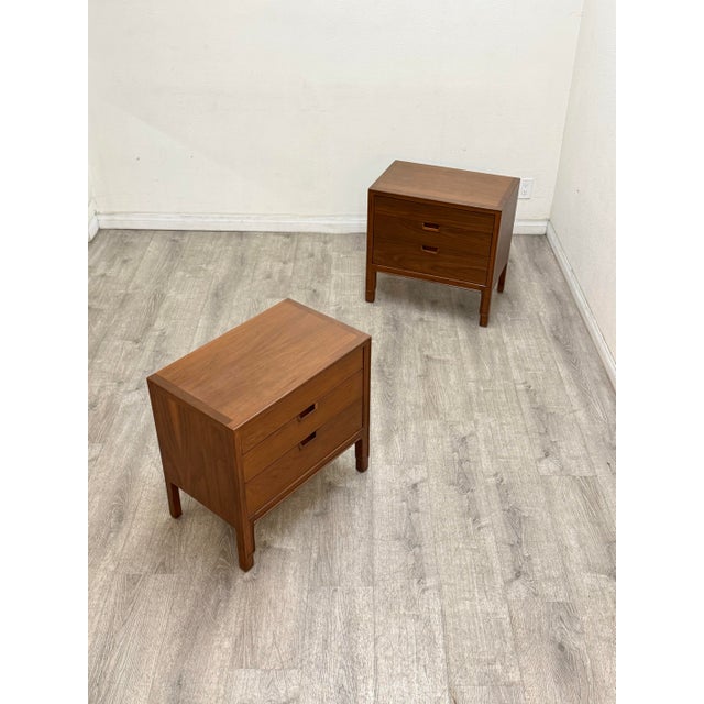 Pair of Mid Century Modern Nightstands For Sale - Image 10 of 12