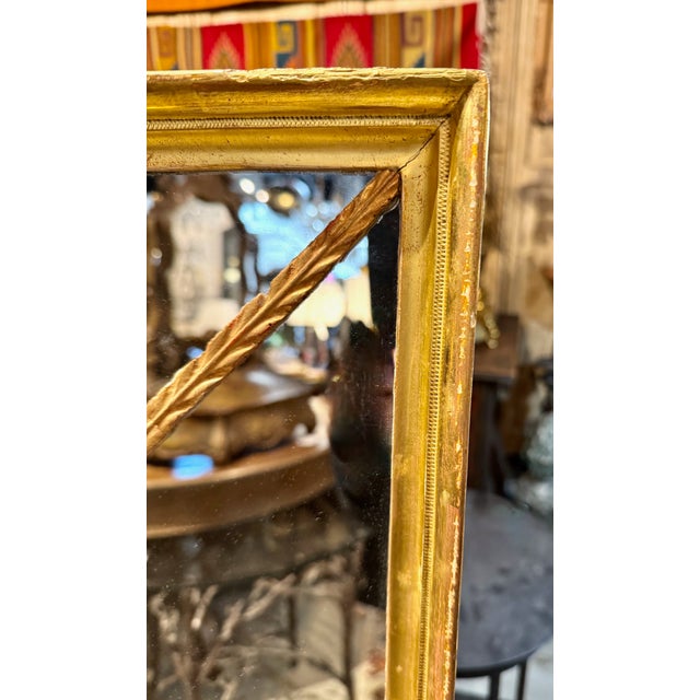 English Early 19th Century English Segmented Gilt Carved Wood Mantle Mirror For Sale - Image 3 of 8