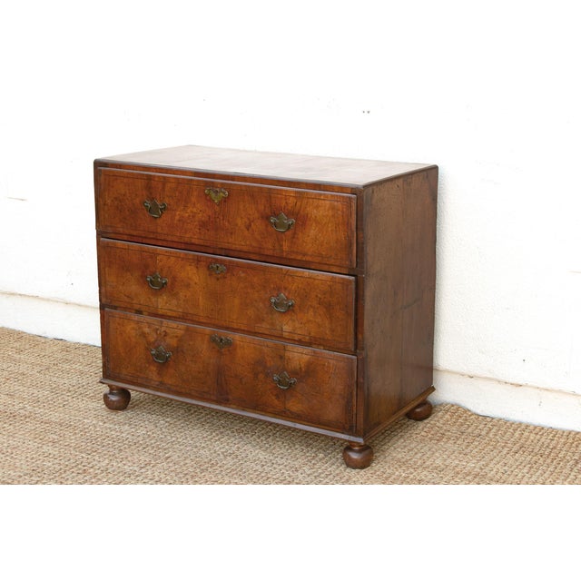 18th Century English Burr Walnut Dresser For Sale In Los Angeles - Image 6 of 14