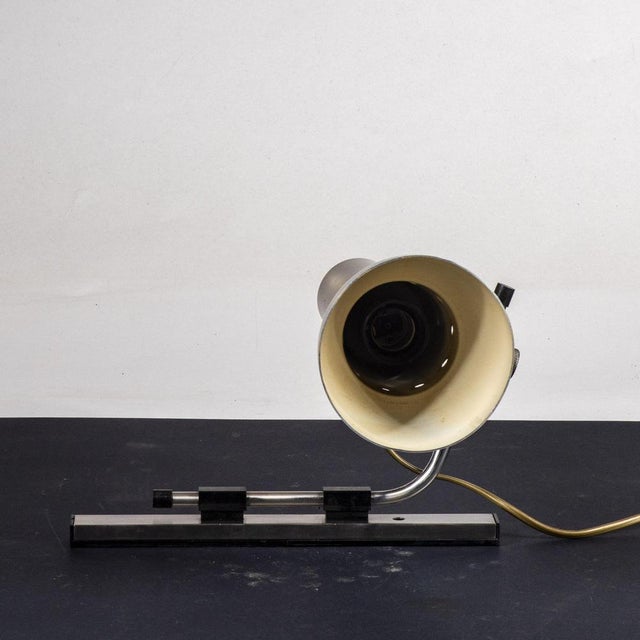 1970s vintage metal wall light measures 28 x 22 x h 28 Category 1970 Style wall light Dimensions: Height 28 cm Width 28 cm...