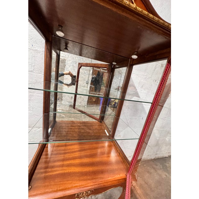 Early 20th Century Louis XV Style Vitrine For Sale In New York - Image 6 of 15