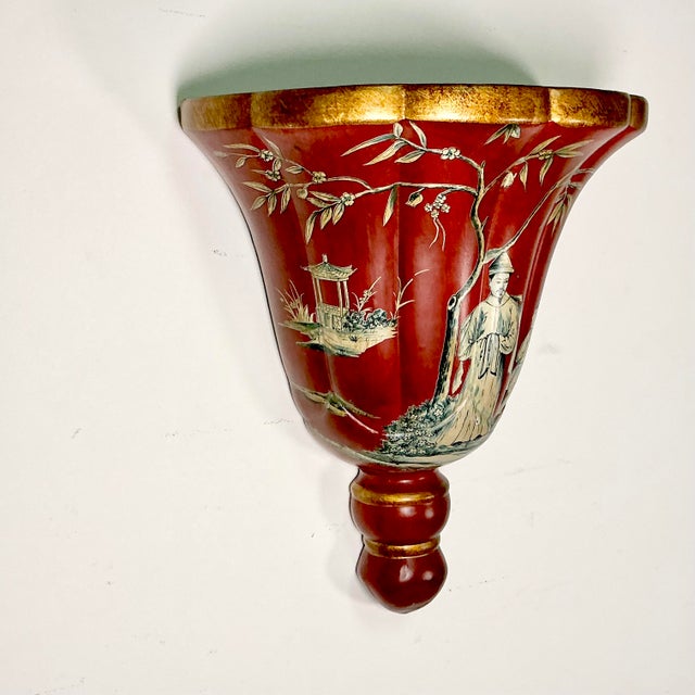 1980s Vintage Chinoiserie Hollywood Regency Boho Chic Large Ceramic Wall Pocket, After Mottahedeh For Sale - Image 6 of 16