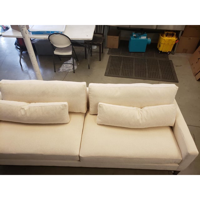We have two slightly used High-End pieces of furniture for sale. An Andante Recamier couch and a Lorane Sofa in excellent...