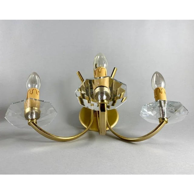 Vintage Wall Lamps in Gilt Brass and Crystal, Set of 2 For Sale - Image 4 of 10