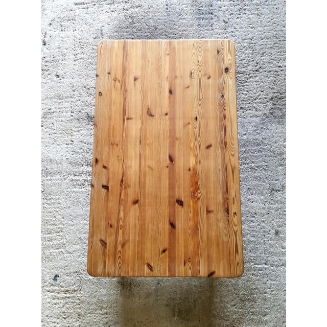 1970s Danish Minimalist Coffee Table in Oregon Pine by Knud Friis & Elmar Moltke, 1970s For Sale - Image 5 of 12