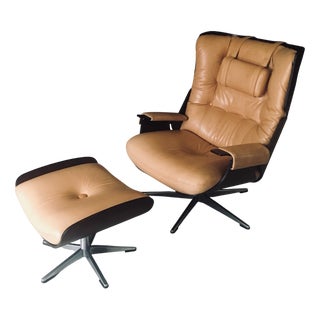 Set of Mid-Century Modern Leather Lounge Chair and Ottoman, Germany, 1960s For Sale