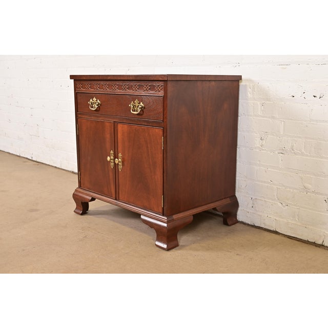 Baker Furniture Chippendale Carved Mahogany Nightstand, Newly Refinished For Sale - Image 15 of 15