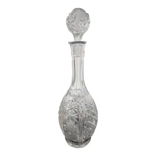 1960s Mid-Century Cut Modern Crystal Decanter With Faceted Stopper – Starburst and Crosshatch Pattern For Sale