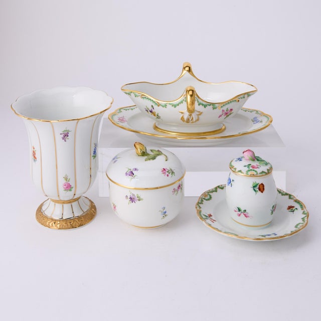 Green Late 19th Century Meissen Porcelain Dinnerware Service for Twelve People - 121 pcs For Sale - Image 8 of 14