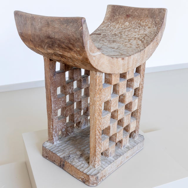 Modern African style Stool, 20th century For Sale - Image 3 of 5