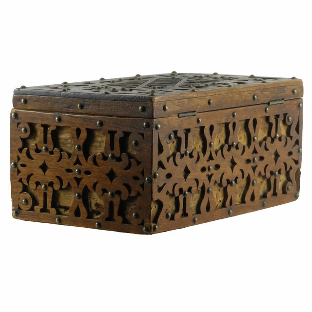 Antique Carved Wooden Lace Box with Pierced Decoration, Sweden, 1900 For Sale - Image 4 of 6
