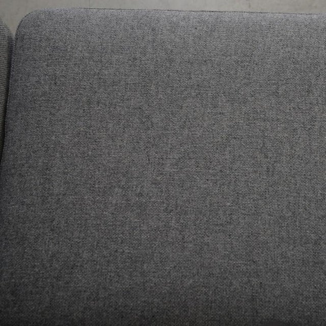 ML-90 Three-Seater Sofa in Hallingdal 130 Fabric by Illum Wikkelsø, 1960s For Sale - Image 10 of 17
