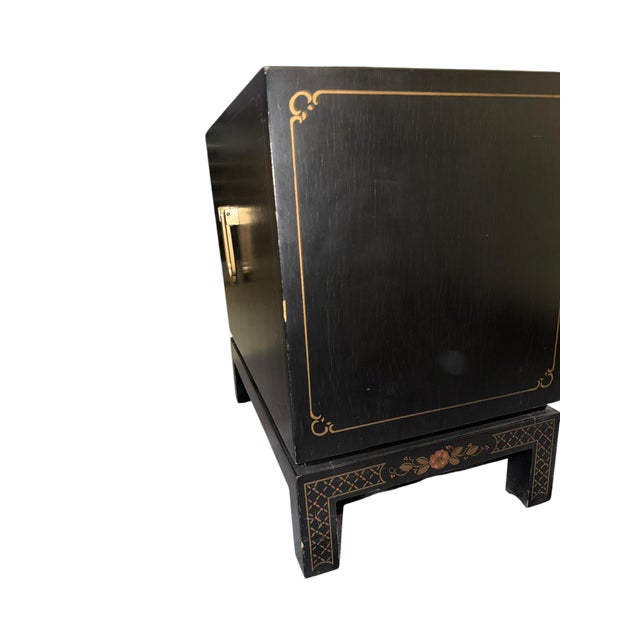 Vintage Chinoiserie Black Lacquer Cabinet Side Table — Hand-Painted Asian Landscape For Sale - Image 4 of 11
