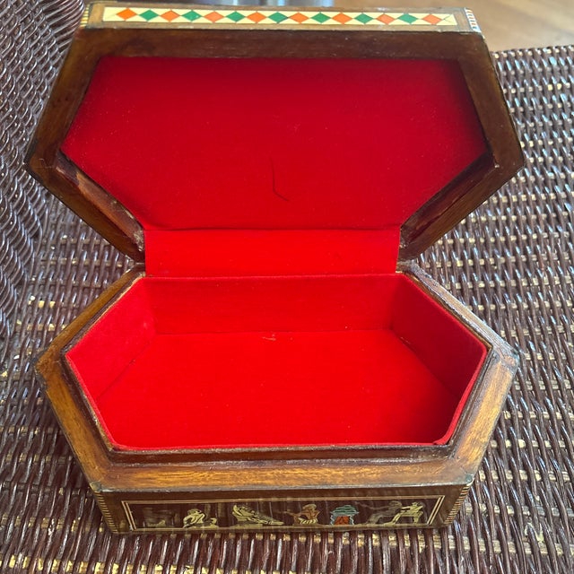 1920s Egyptian Revival Box For Sale - Image 4 of 4