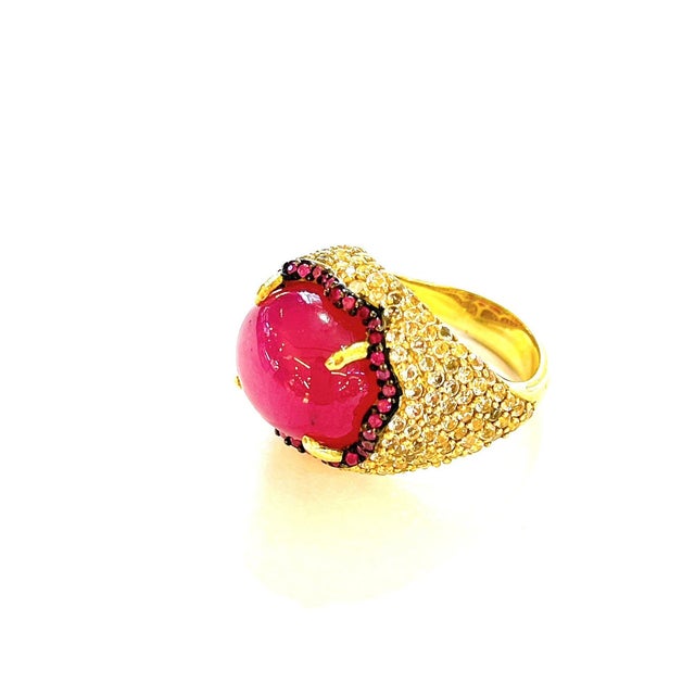 Bochic “Flamenco” Ruby & White Zircon 18k Gold & Silver Cocktail Ring Size 4 For Sale - Image 4 of 5