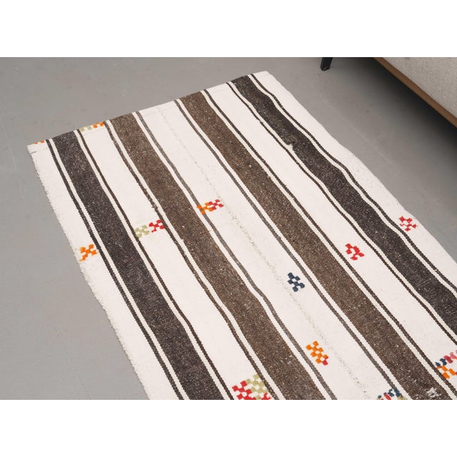 1970s Vintage Handmade Wool Cotton White Runner Rug For Sale - Image 9 of 11