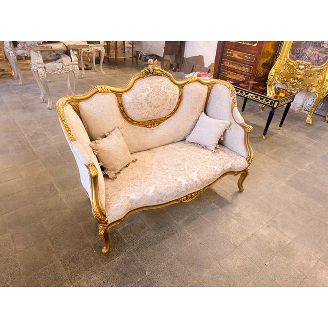 1960s 1960s French Louis XV Rococo Settee upholstery Loveseat Cream Damask Canapa Sofa For Sale - Image 5 of 5