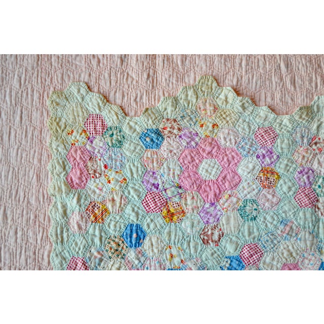 Early 20th Century Grandmother’s Flower Garden Quilt For Sale In Monterey, CA - Image 6 of 13