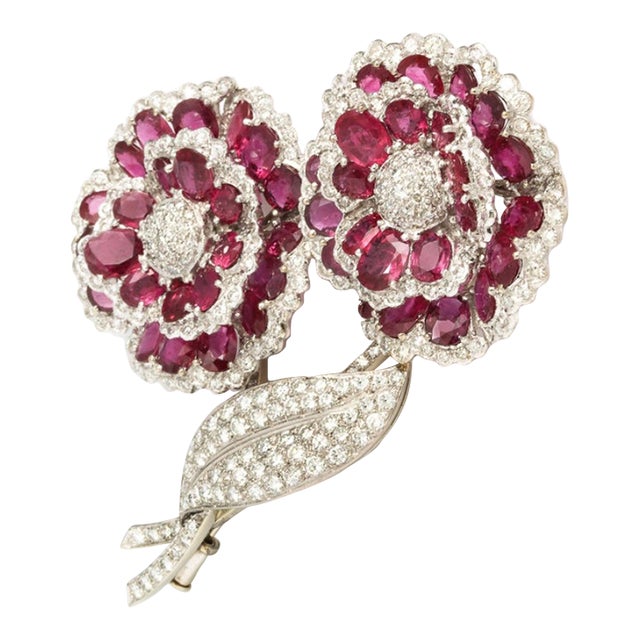18kt White Gold Ruby & Diamond Brooch Ca 1950 For Sale
