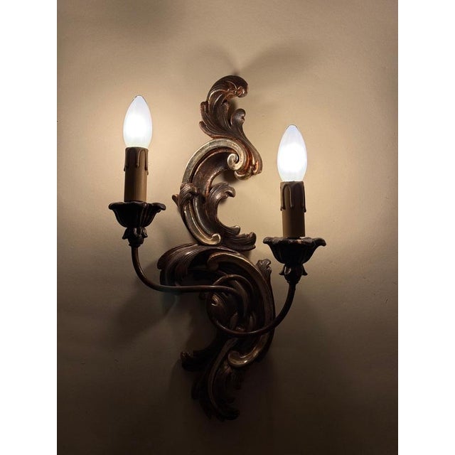 Italian Baroque Hand-Carved Wall Lights in Wood & Metal, 1950s, Set of 2 For Sale - Image 11 of 13