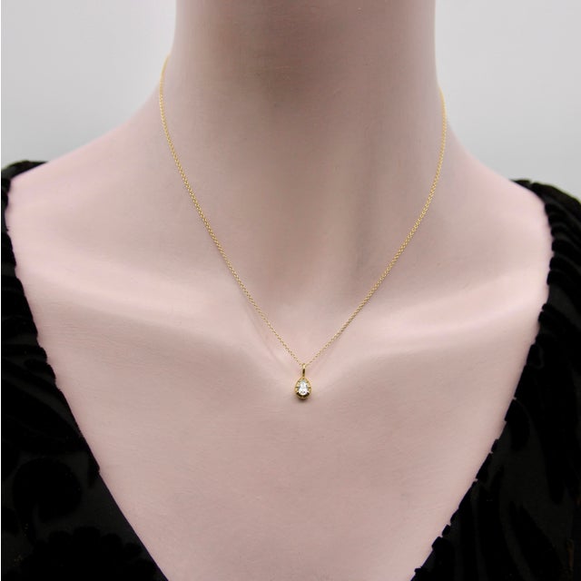 Gold 1990s 18k Gold Pear-Shaped Diamond in Collett Setting on a 16” Chain For Sale - Image 8 of 12