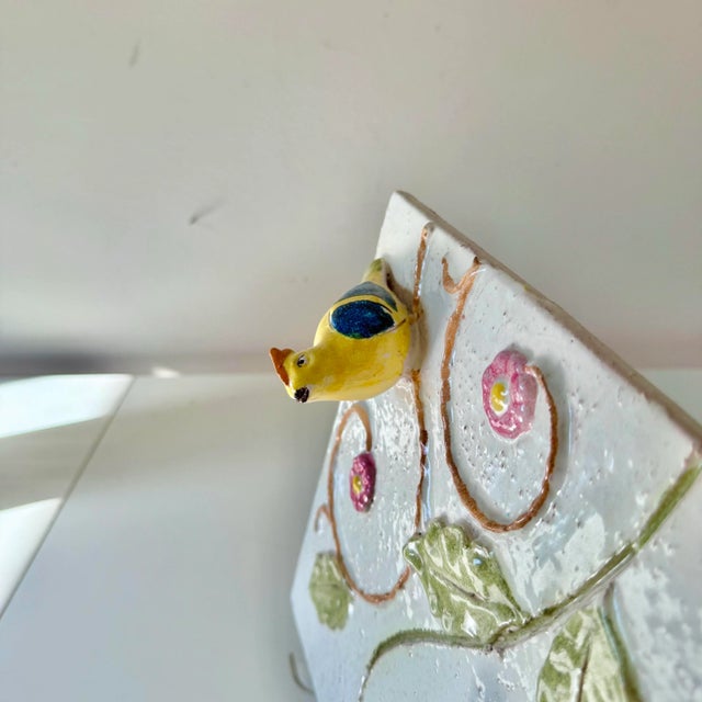 Late 20th Century Late 20th Century Hand Painted Majolica Love Birds Sculpted Floral Decorative Wall Hanging Tile Plate For Sale - Image 5 of 8