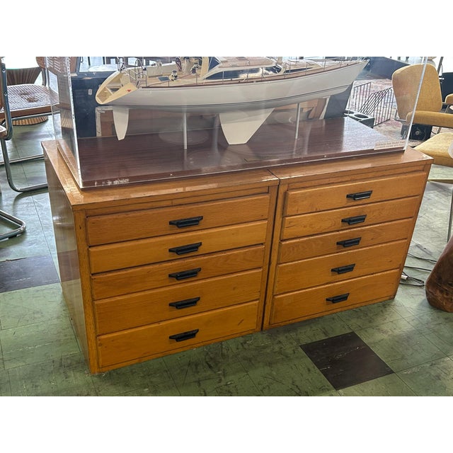 Shop Chests of Drawers, 1970s, Set of 2 For Sale - Image 3 of 7
