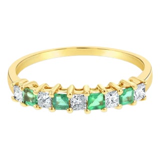 Diamond & Emerald Wedding Band .66cttw 14k Yellow Gold, Size 7.5 For Sale