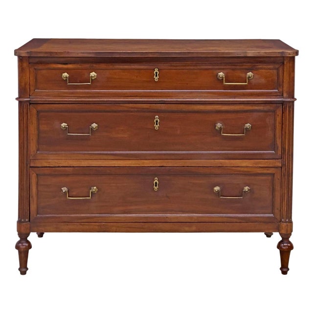 Late 19th Century French Louis XVI Style Walnut 3-Drawer Commode For Sale